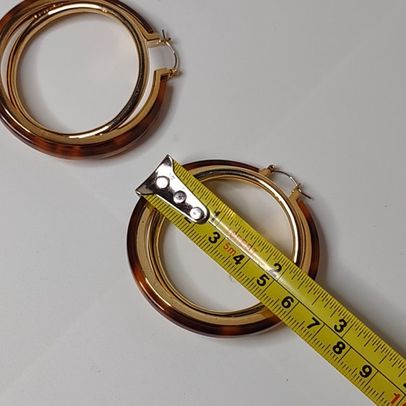 Vince Camuto Tortoise And Gold Tone Large Hoop Earrings - Picture 12 of 15